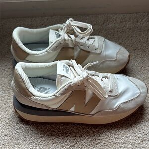 New Balance 237 size 8.5